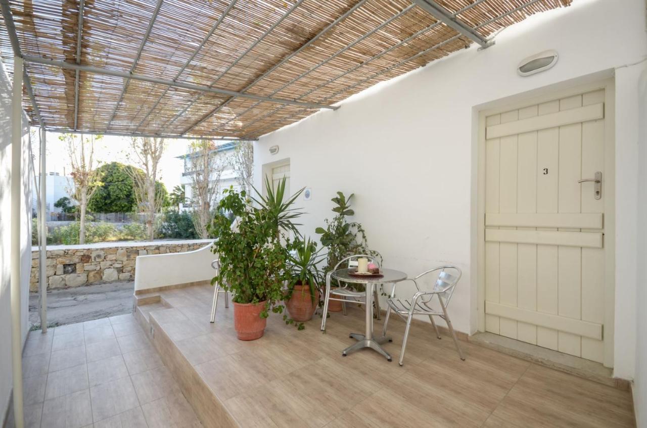Depis Apartments & Suites Naxos City Экстерьер фото